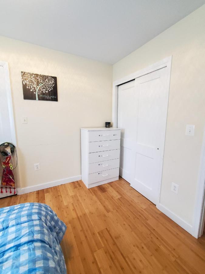 5 Star Room2/Close To Everything/5 Min Walk Metro/Rockville Town Center Exteriör bild
